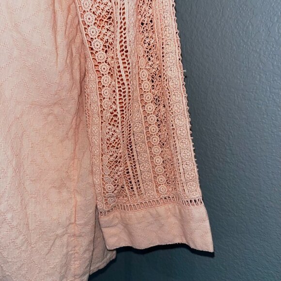 SOFT SURROUNDINGS Lahela Crochet Lace Trimmed Blouse Top - Peach Bisque - EUC -M - Picture 4 of 10
